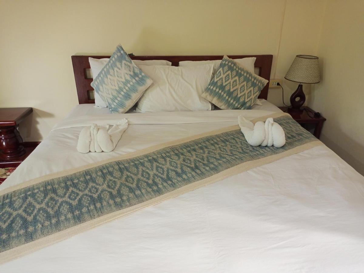 Phamarn View Guesthouse Ban Nahin-Nai Bagian luar foto