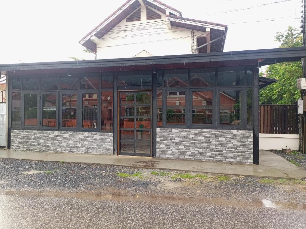 Phamarn View Guesthouse Ban Nahin-Nai Bagian luar foto