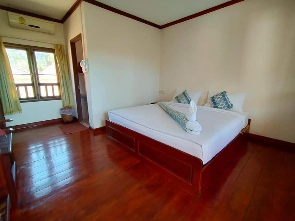 Phamarn View Guesthouse Ban Nahin-Nai Bagian luar foto